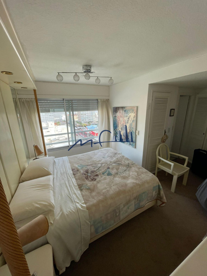 Apartamento ID.617 - VENTA DE APARTAMENTO TORRE DE CATEGORIA RECICLADO EN EL CORAZON DE LA PENINSULA