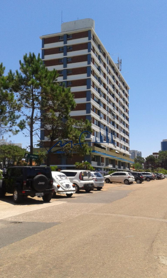 Apartamento ID.612 - APARTAMENTO EN VENTA y EN ALQUILER AIDY GRILL 3 DORMITORIOS y 2 BAÑOS EDIFICIO URUGUAY