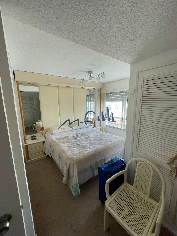 Apartamento ID.617 - VENTA DE APARTAMENTO TORRE DE CATEGORIA RECICLADO EN EL CORAZON DE LA PENINSULA