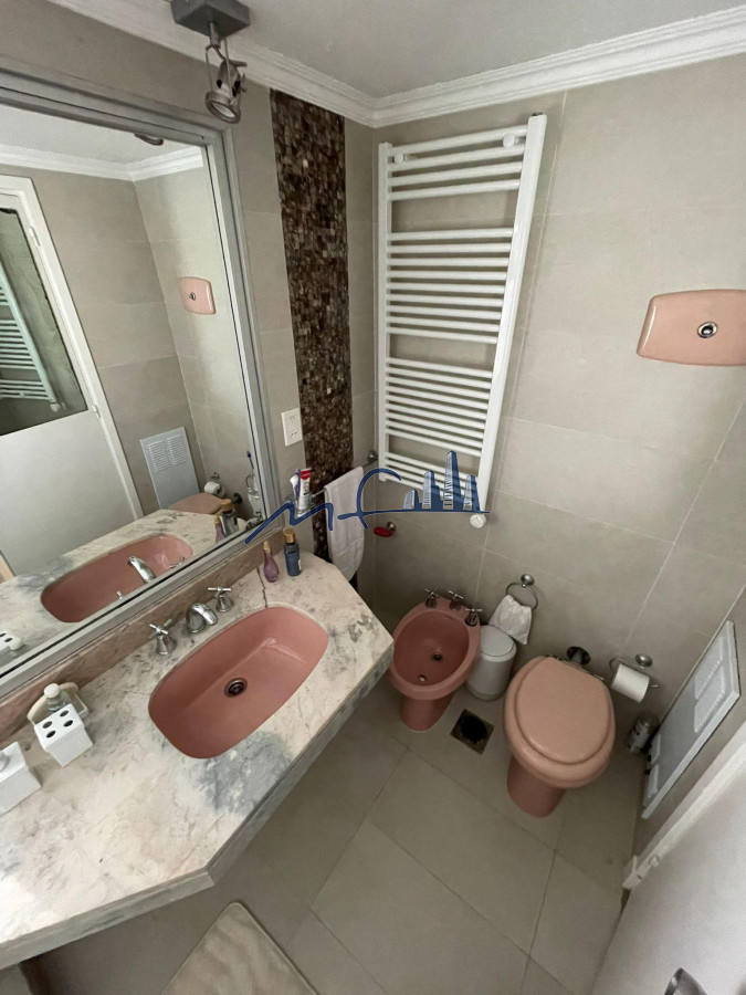 Apartamento ID.617 - VENTA DE APARTAMENTO TORRE DE CATEGORIA RECICLADO EN EL CORAZON DE LA PENINSULA
