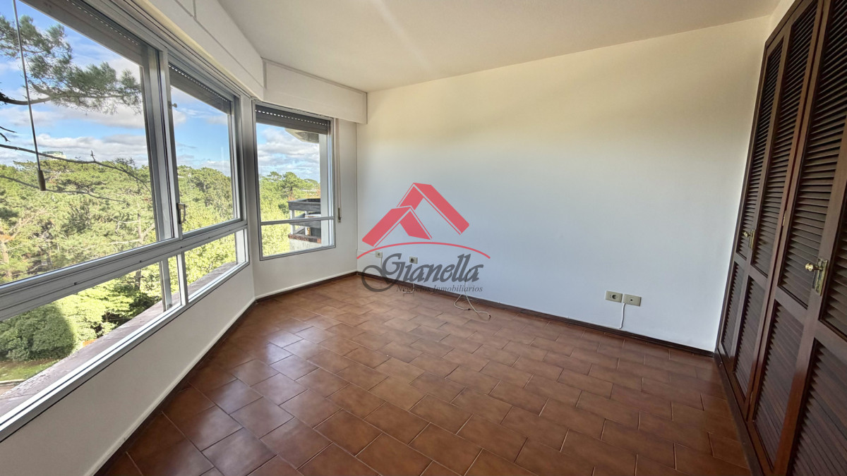 Apartamento ID.2212 - OPORTUNIDAD EN ROOSEVELT