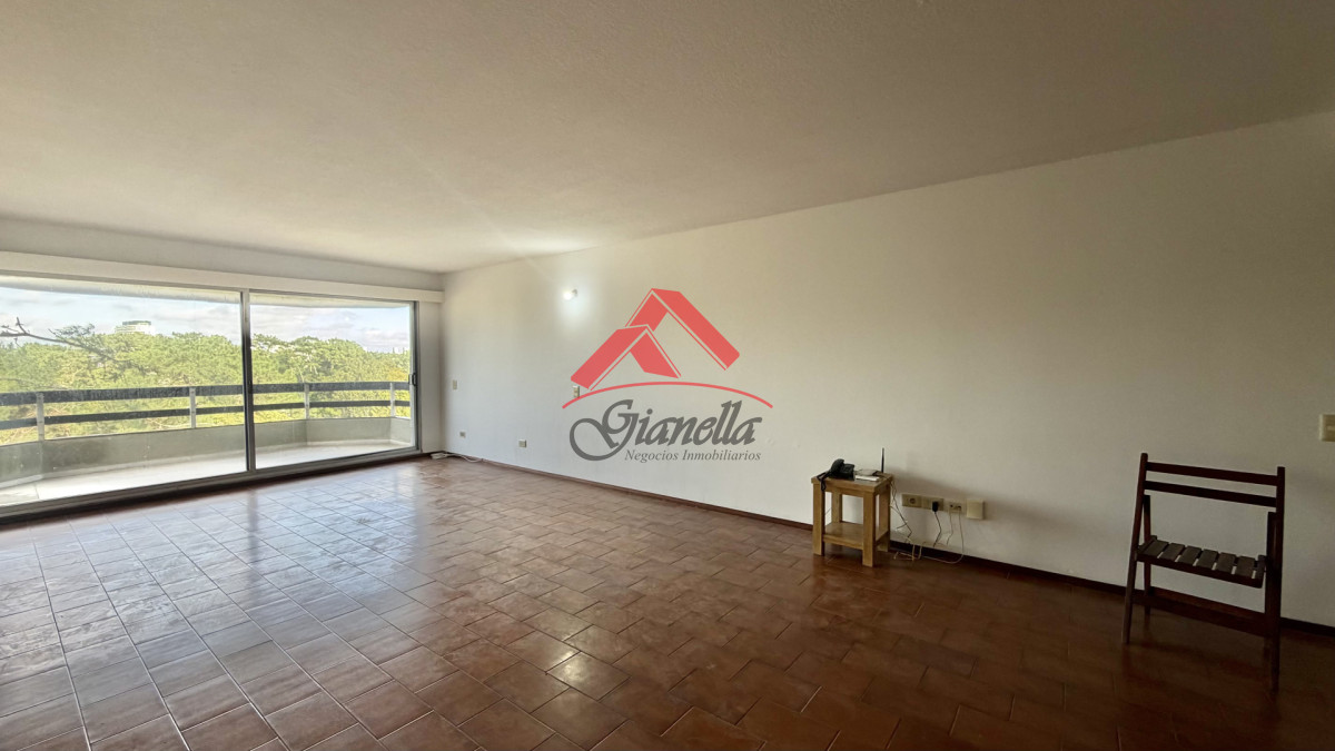 Apartamento ID.2212 - OPORTUNIDAD EN ROOSEVELT