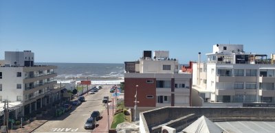 Venta Apartamento 2 Dormitorios en Peninsula, Vista al Mar 