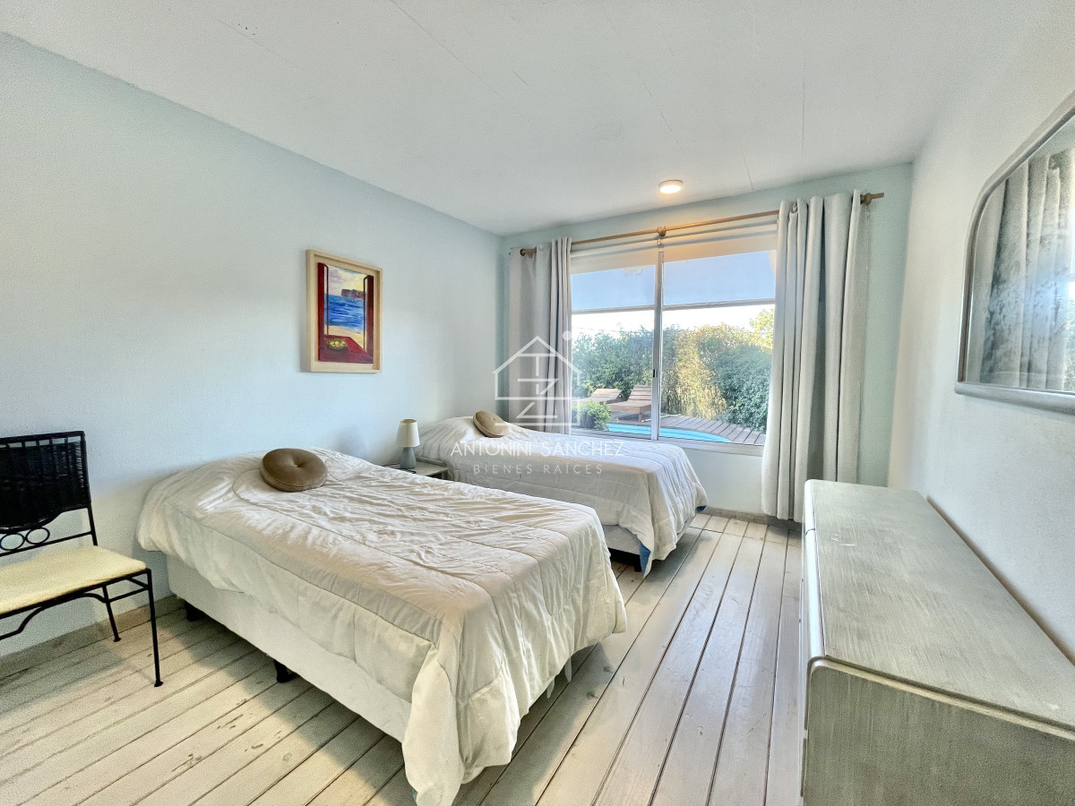 Casa ID.2478 - Montoya | 5 dormitorios + servicio con vistas al mar
