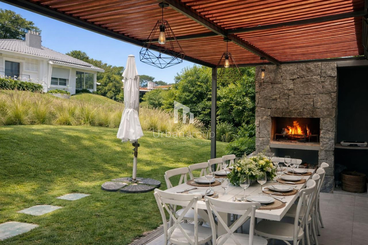 Villa de 2 Dormitorios en Complejo Unique, Pedragosa Sierra 2