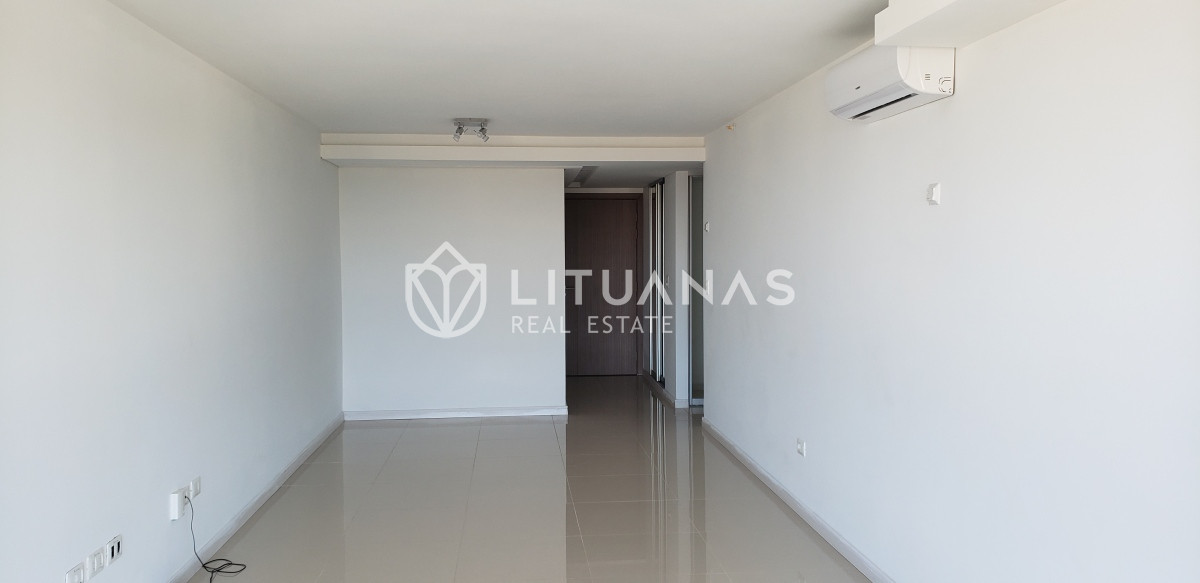 Apartamento ID.50 - Venta, Piso Alto, 3 Dormitorios, Look Brava