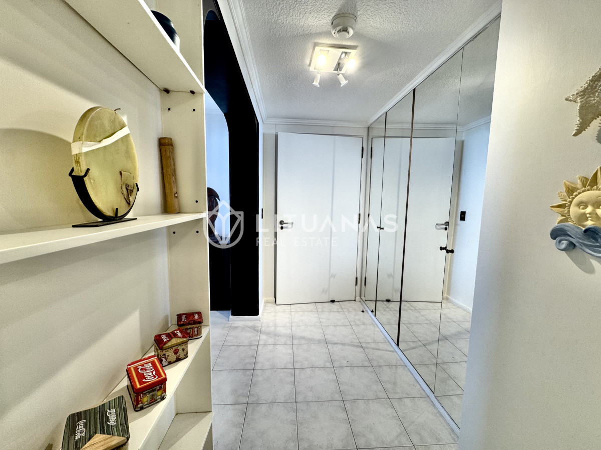 Apartamento ID.19 - Venta Apartamento Unificado, 2 Dormitorios y medio, Dependecia, Lincoln Center  