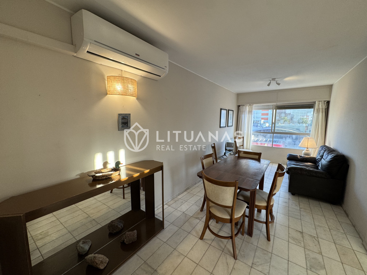 Apartamento ID.126 - Alquiler anual APTO. 2 dormitorios y 2 baños