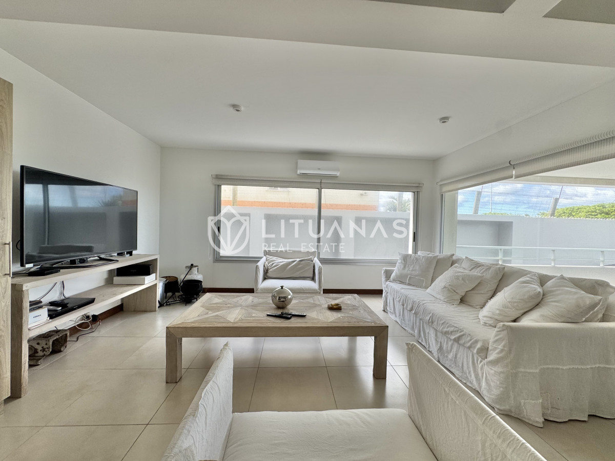 Apartamento ID.75 - Amplio Apartamento 3 Dormitorios Con Barbacoa y Vista al Mar