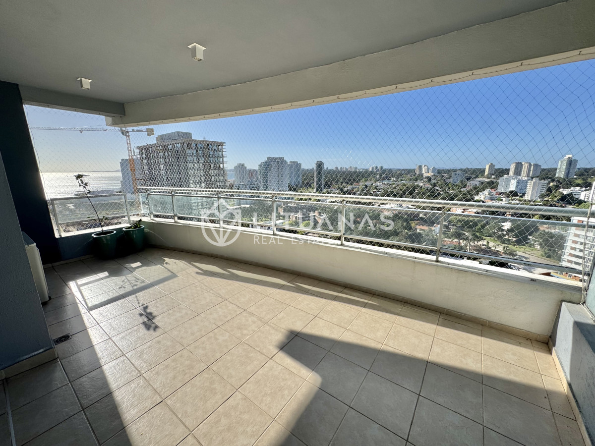 Apartamento ID.78 - Penthouse 3 Dormitorios en Suite Con Parrillero Propio