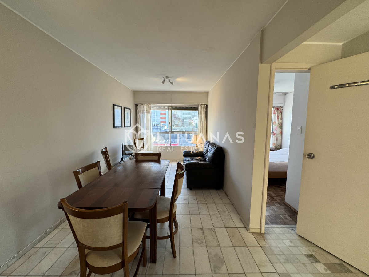 Apartamento ID.126 - Alquiler anual APTO. 2 dormitorios y 2 baños