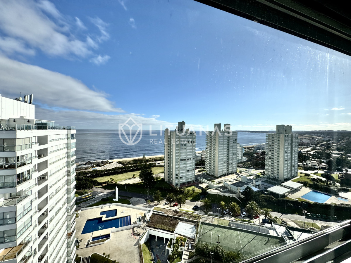 Apartamento ID.19 - Venta Apartamento Unificado, 2 Dormitorios y medio, Dependecia, Lincoln Center  