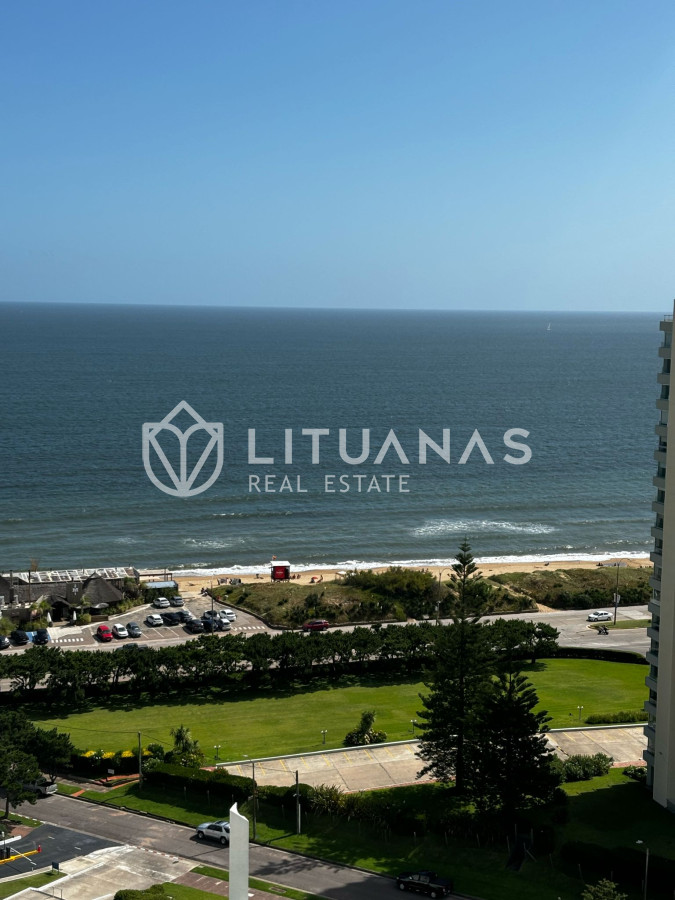 Apartamento ID.19 - Venta Apartamento Unificado, 2 Dormitorios y medio, Dependecia, Lincoln Center  