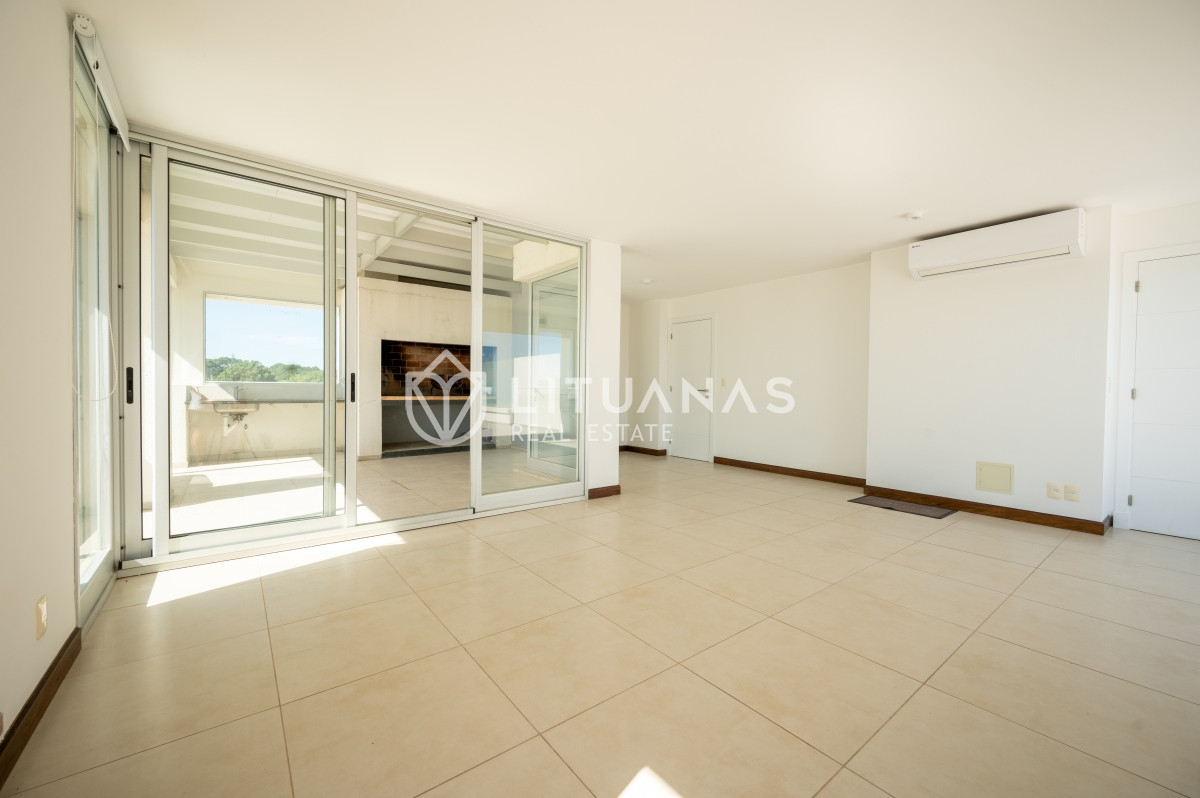 Apartamento ID.45 - Venta Apartamento Penthouse, Frente al mar 