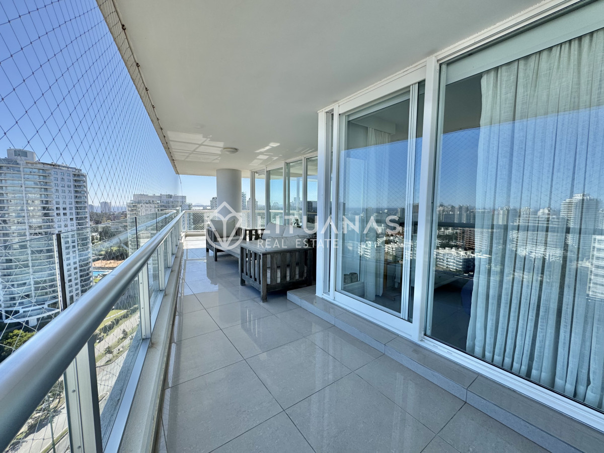 Apartamento ID.12 - Apartamento En Venta Torre One I Excelente Estado