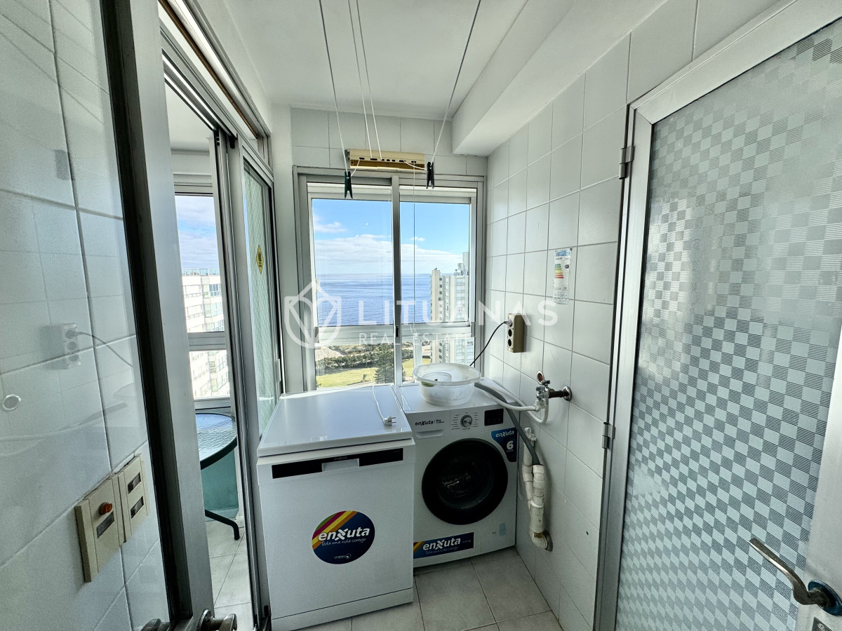 Apartamento ID.19 - Venta Apartamento Unificado, 2 Dormitorios y medio, Dependecia, Lincoln Center  