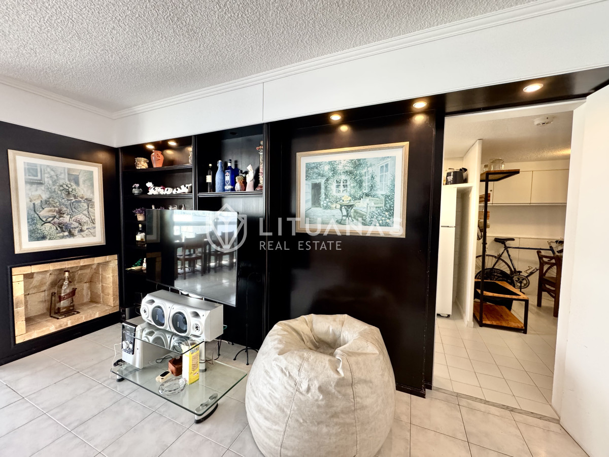 Apartamento ID.19 - Venta Apartamento Unificado, 2 Dormitorios y medio, Dependecia, Lincoln Center  