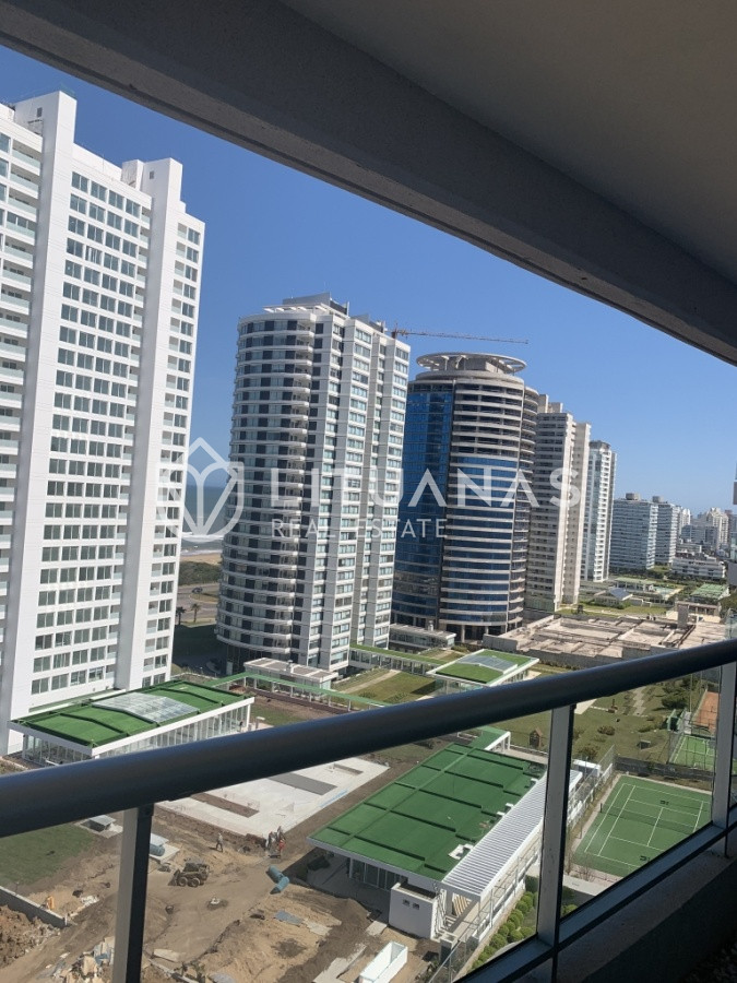 Apartamento ID.47 - Look Brava, 3 Dormitorios y Servicio, Piso alto, Parrillero exclusivo