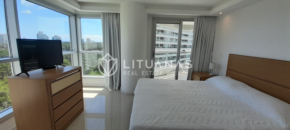 Apartamento ID.41 - Piso alto de 2 dormitorios y dep. 