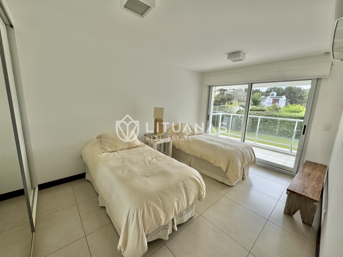Apartamento ID.75 - Amplio Apartamento 3 Dormitorios Con Barbacoa y Vista al Mar
