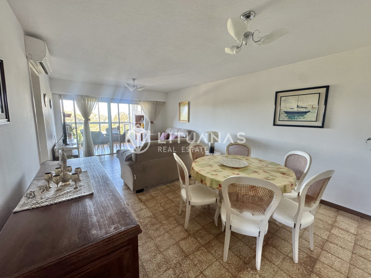 Apartamento ID.103 - Venta Apartamento 2 Dormitorios en Cantegril 