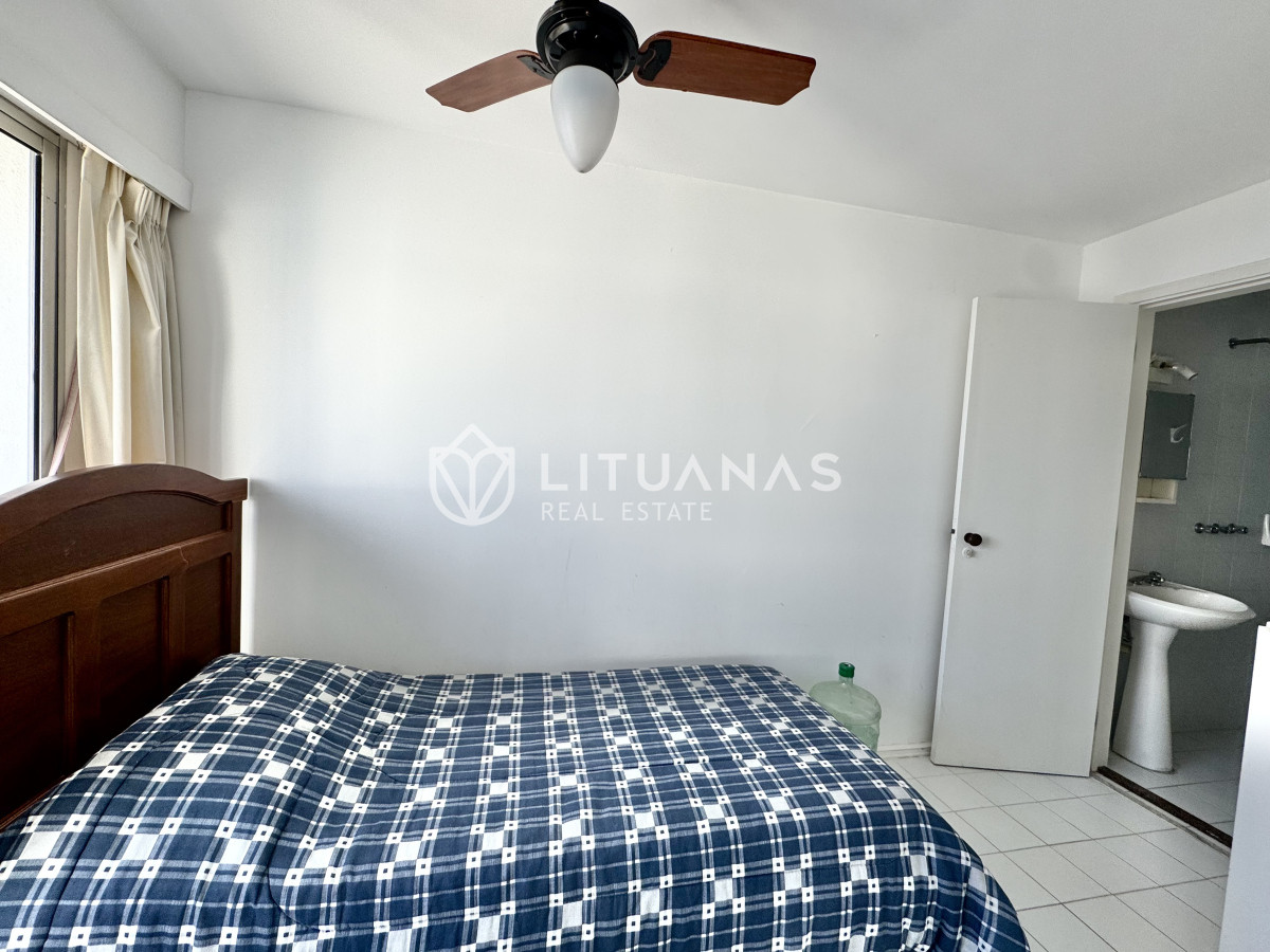 Apartamento ID.19 - Venta Apartamento Unificado, 2 Dormitorios y medio, Dependecia, Lincoln Center  