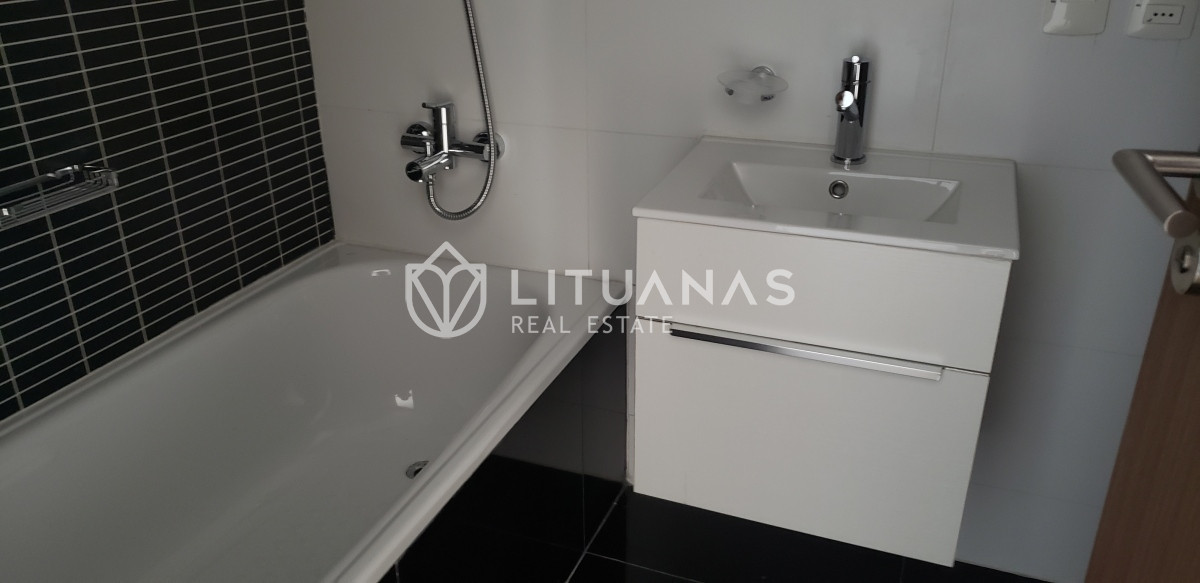 Apartamento ID.50 - Venta, Piso Alto, 3 Dormitorios, Look Brava