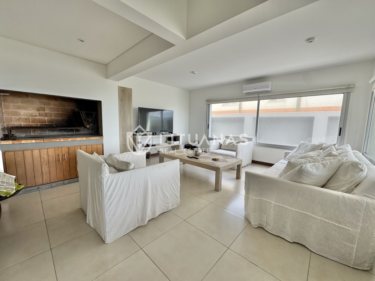 Apartamento ID.75 - Amplio Apartamento 3 Dormitorios Con Barbacoa y Vista al Mar
