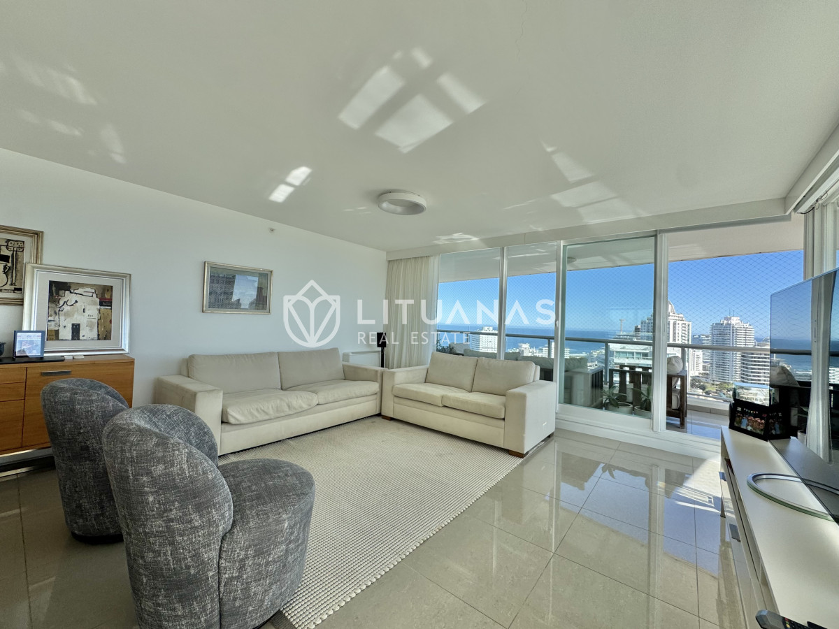 Apartamento ID.12 - Apartamento En Venta Torre One I Excelente Estado