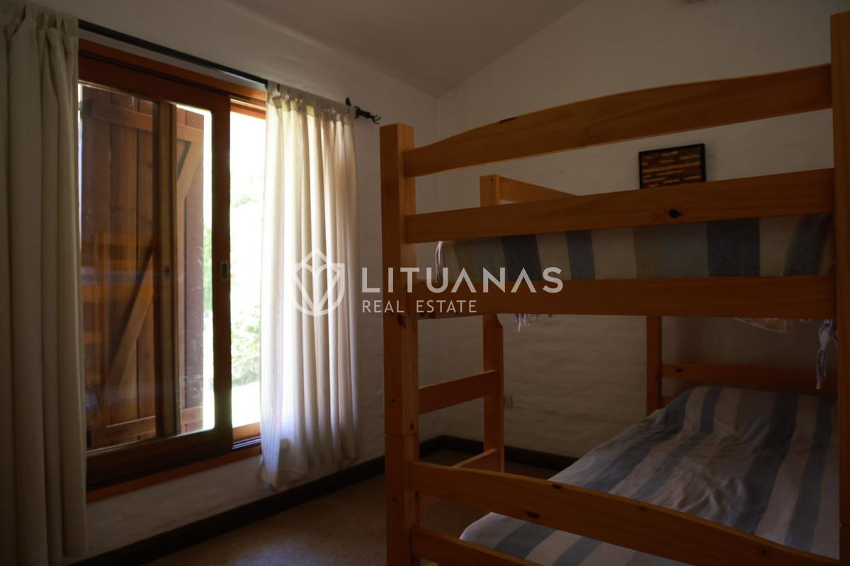 Casa ID.56 - EN ALQUILER Y VENTA!  CASA DE 3 DORMITORIOS, BARRIO PINARES