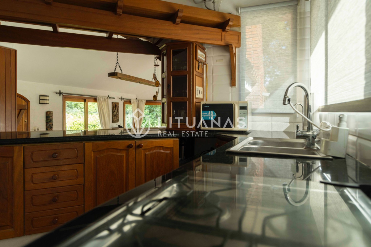 Casa ID.56 - EN ALQUILER Y VENTA!  CASA DE 3 DORMITORIOS, BARRIO PINARES