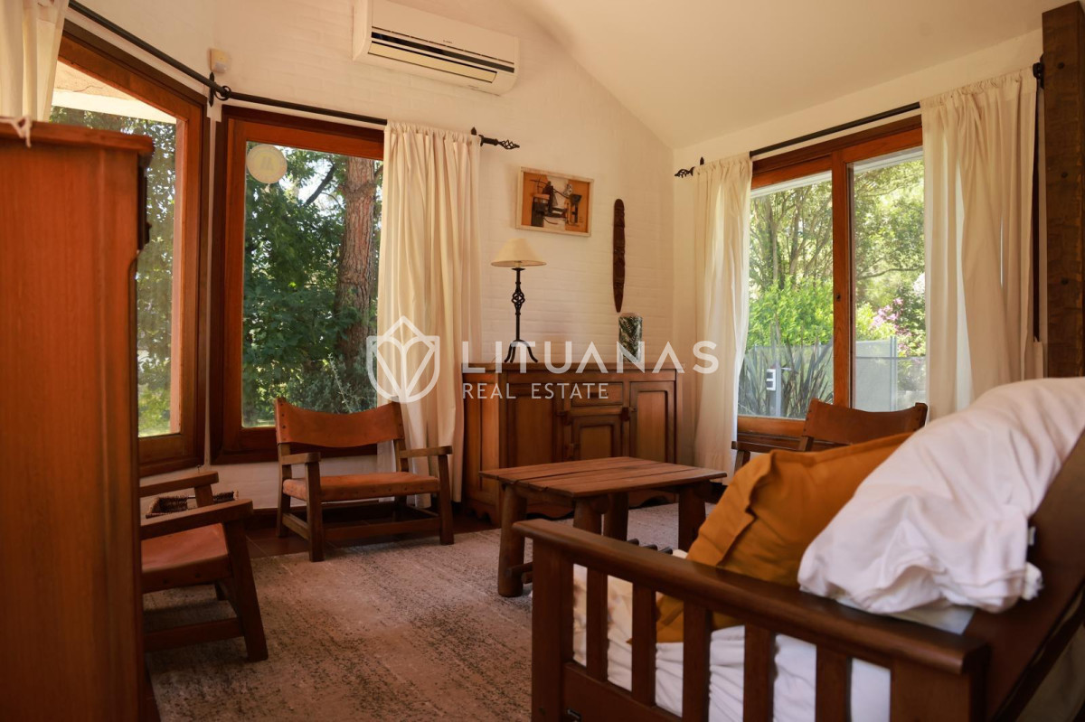 Casa ID.56 - EN ALQUILER Y VENTA!  CASA DE 3 DORMITORIOS, BARRIO PINARES