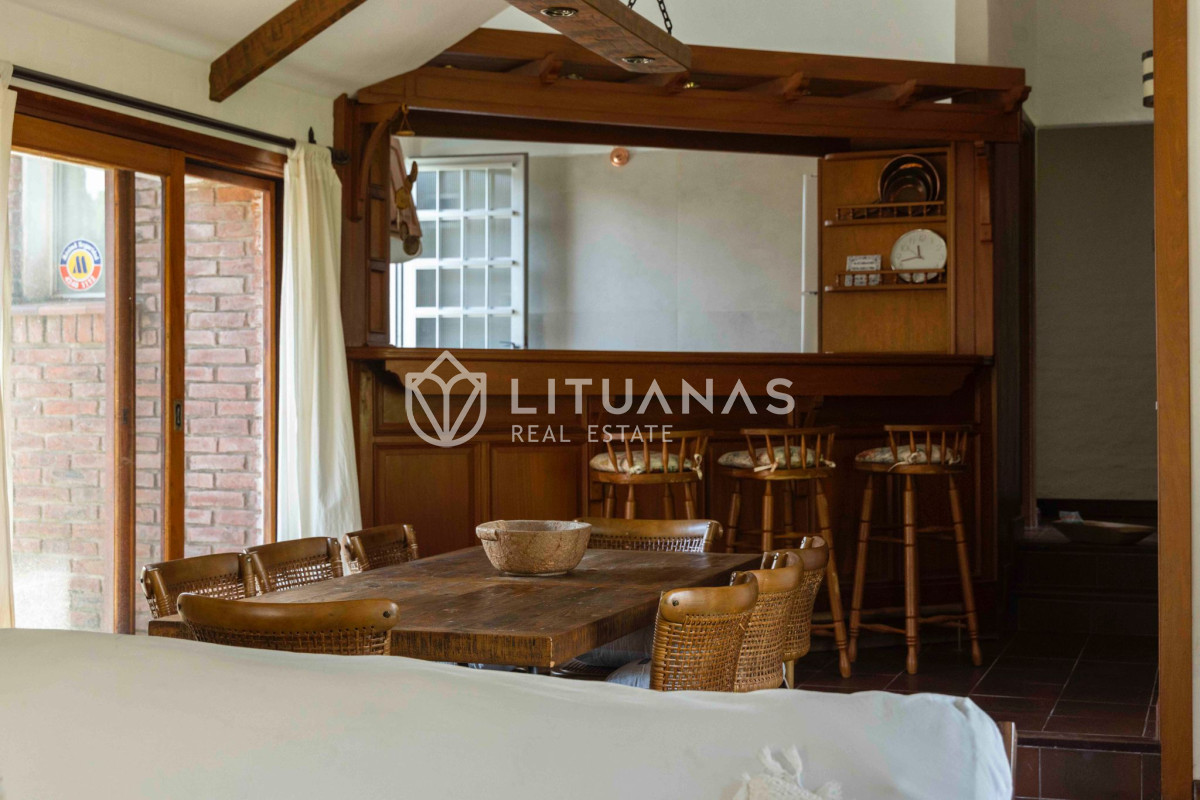 Casa ID.56 - EN ALQUILER Y VENTA!  CASA DE 3 DORMITORIOS, BARRIO PINARES