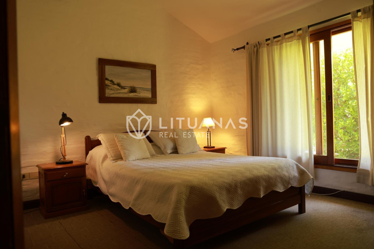 Casa ID.56 - EN ALQUILER Y VENTA!  CASA DE 3 DORMITORIOS, BARRIO PINARES