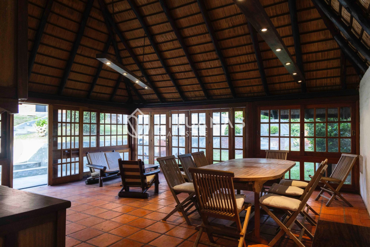 Casa ID.56 - EN ALQUILER Y VENTA!  CASA DE 3 DORMITORIOS, BARRIO PINARES