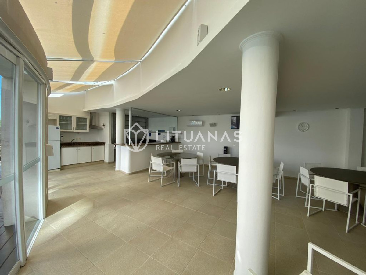 Apartamento ID.10 - Frente al mar, 3 Dormitorios y dependencia, Millenium Tower 