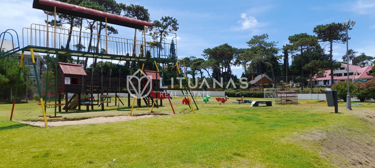 Apartamento ID.19 - Venta Apartamento Unificado, 2 Dormitorios y medio, Dependecia, Lincoln Center  