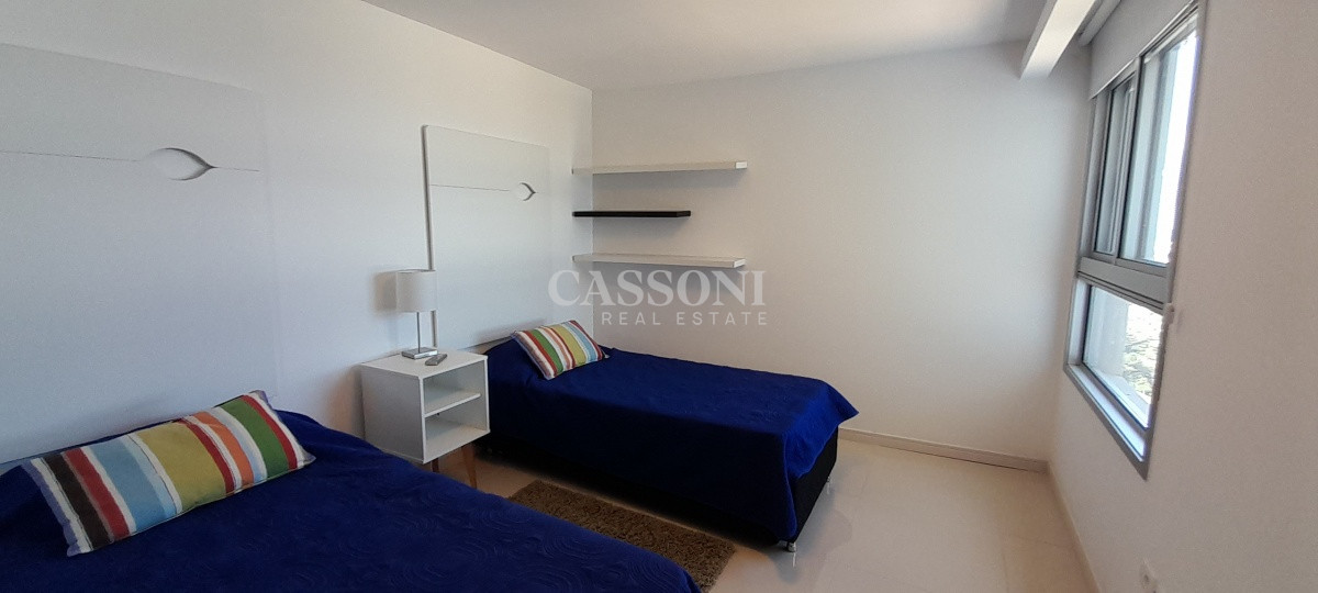Apartamento ID.216 - Estupendo de 3 Dormitorios 