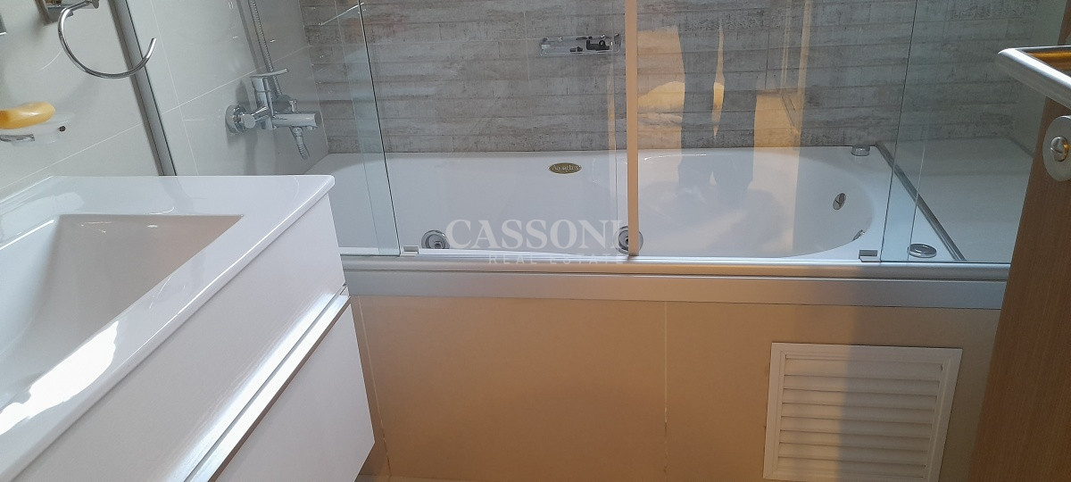 Apartamento ID.542 - Venta y Alquiler Anual, Apartamento 2 Dormitorios + Dep, Torre Look Brava