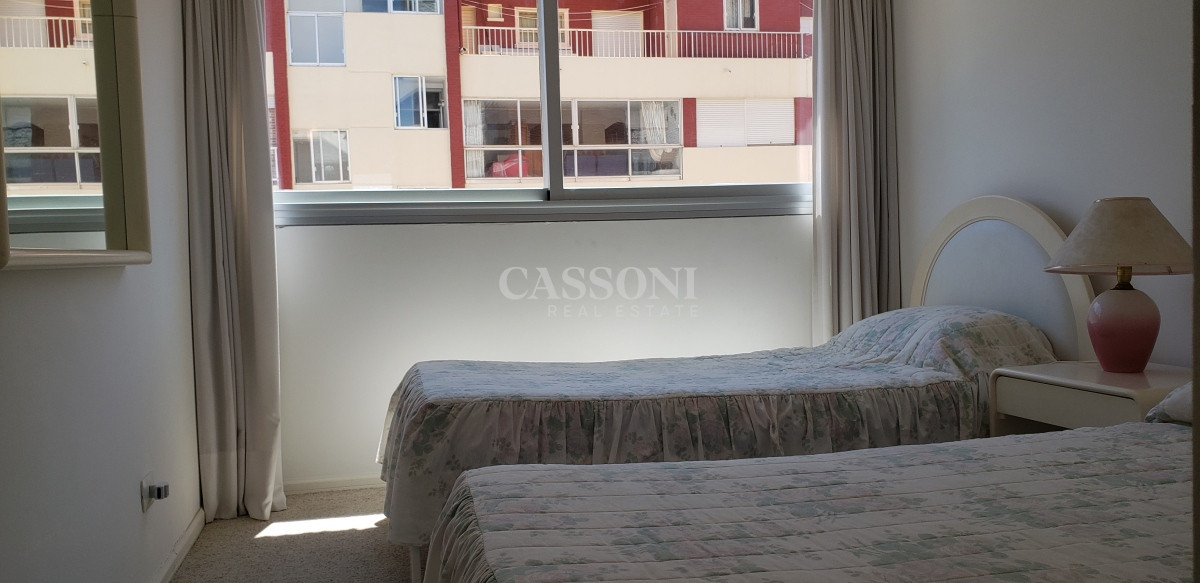 Apartamento ID.1500 - Bajo de Precio, Primera Fila a Brava, Totalemente Reciclado, 2 Dormitorios 