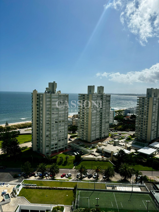 Apartamento ID.1896 - Venta Apartamento Unificado, 2 Dormitorios y medio, Dependecia, Lincoln Center  
