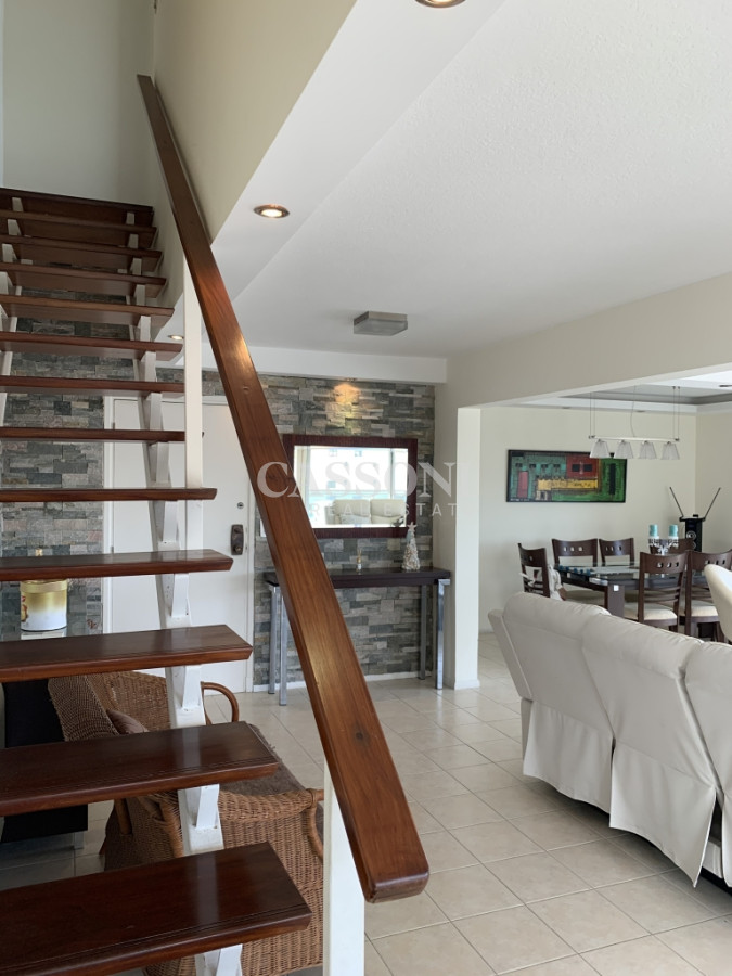 Apartamento ID.24 - Venta de apartamento puerto de 3 dormitorios y barbacoa propia