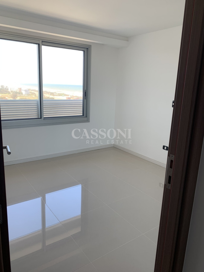 Apartamento ID.26 - Look Brava, 3 Dormitorios y Servicio, Piso alto, Parrillero exclusivo