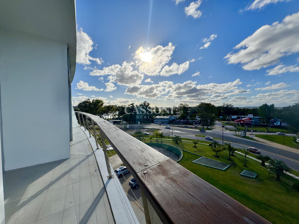 Apartamento ID.5123 - Dúplex de 4 dormitorios + servicio en Delamar, La Barra