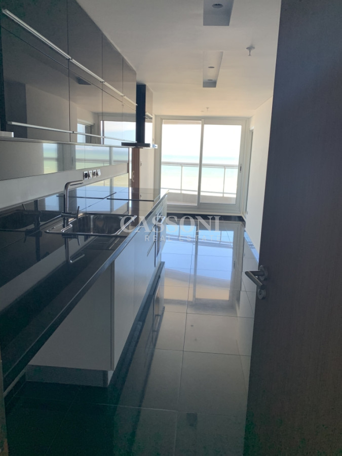 Apartamento ID.26 - Look Brava, 3 Dormitorios y Servicio, Piso alto, Parrillero exclusivo