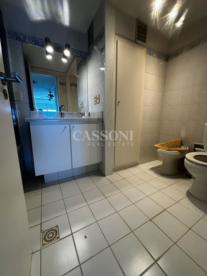 Apartamento ID.1896 - Venta Apartamento Unificado, 2 Dormitorios y medio, Dependecia, Lincoln Center  