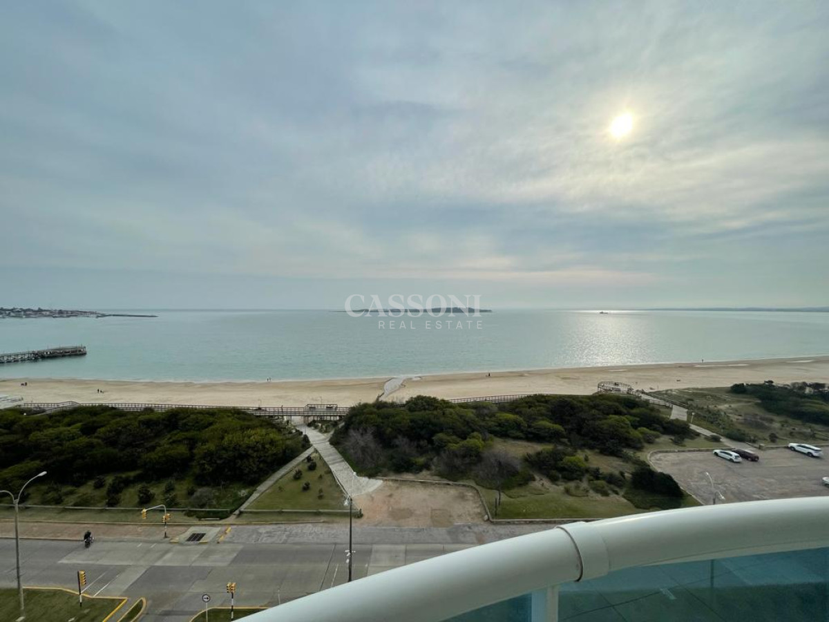 Apartamento ID.731 - Esquinero Superior en 1° fila Mansa