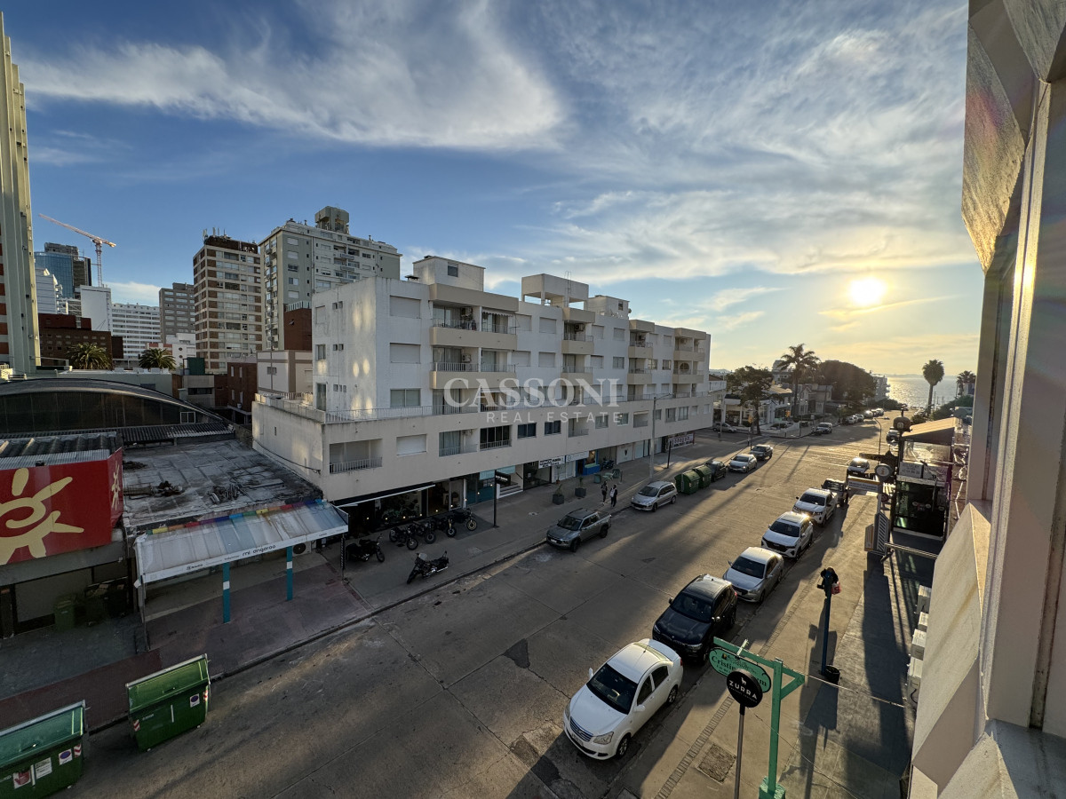 Apartamento ID.4840 - Alquiler anual APTO. 2 dormitorios y 2 baños