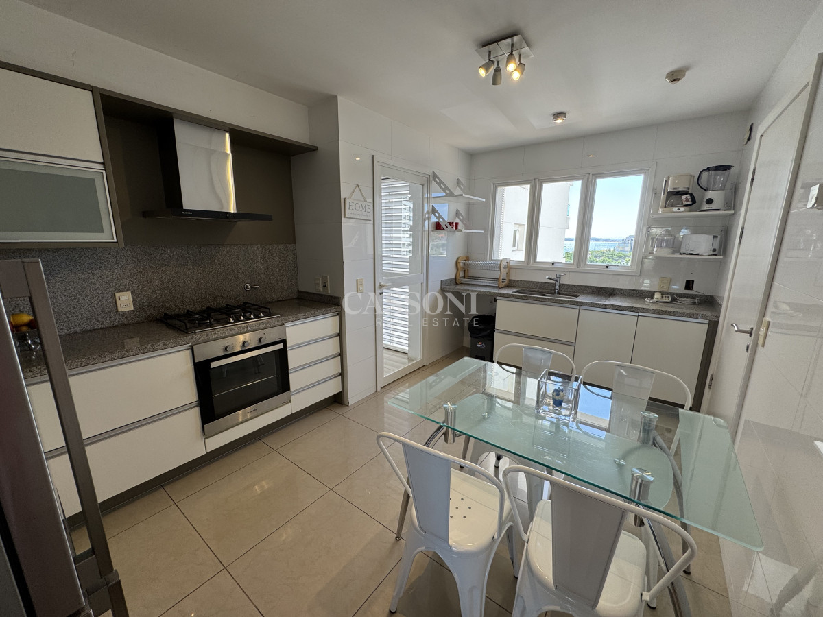Apartamento ID.3975 - Alquiler Temporada Torre Aquarela 4 Dormitorios en Suite