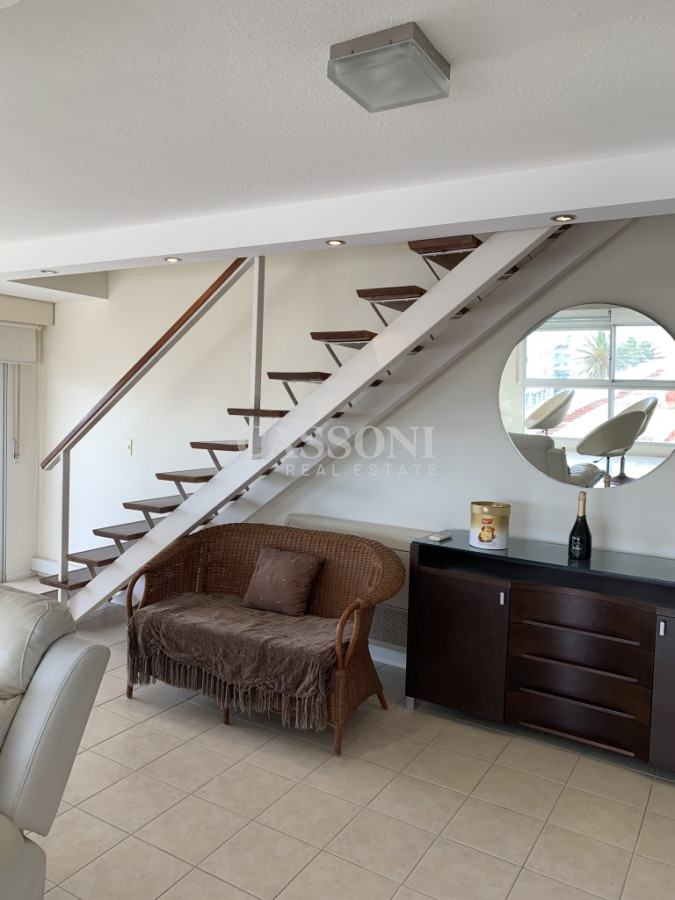 Apartamento ID.24 - Venta de apartamento puerto de 3 dormitorios y barbacoa propia